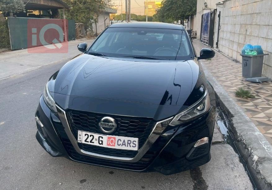 نیسان ئەلتیما